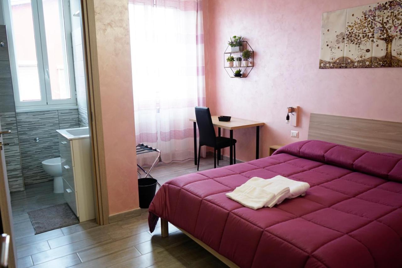 Отель Roma Tourist Lease Ачилия Экстерьер фото
